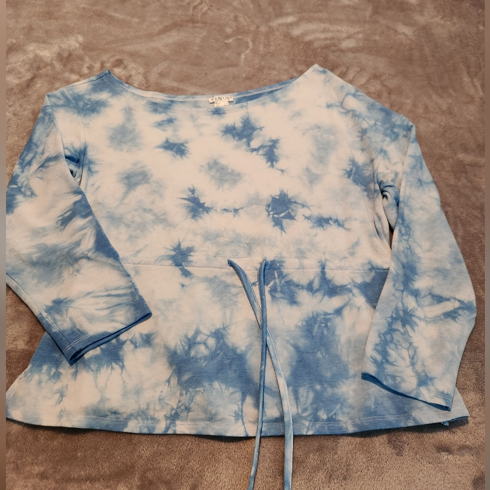 Off the shoulders clouds tie dye shirt - Picture 5 of 8